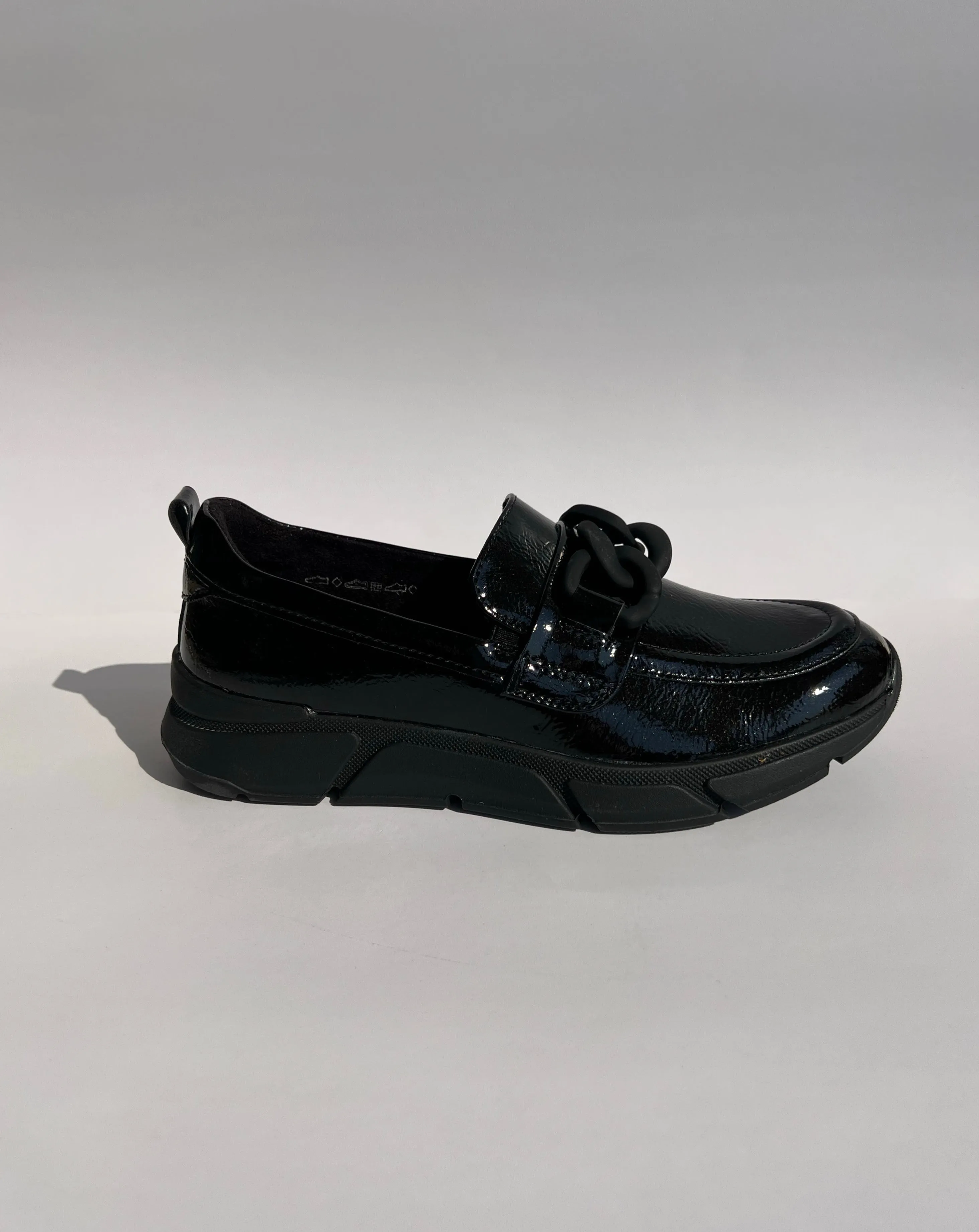 Vilsage Black Loafer
