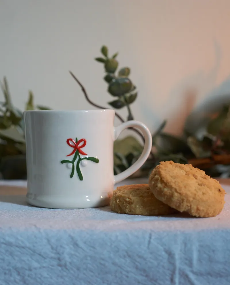 Xmas Mistletoe Mini Mug